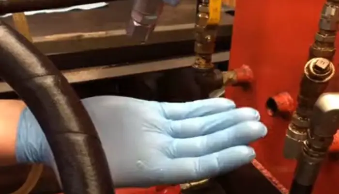 Leak at the Hydraulic Oil Drain Plug Tighten the Drain Cap