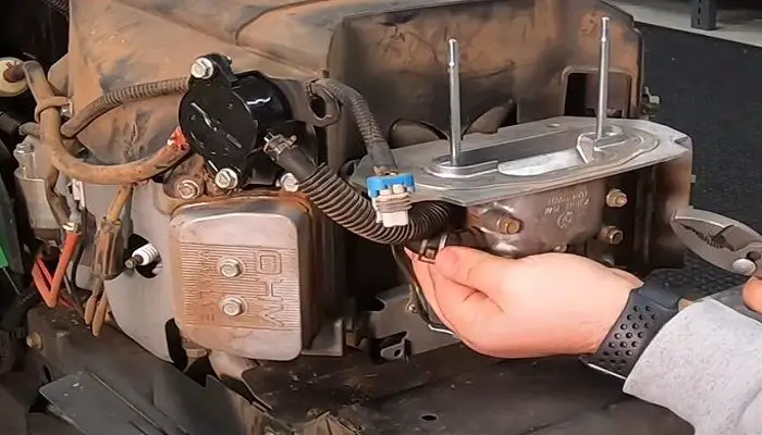 Problem with the Battery or Carburetor
